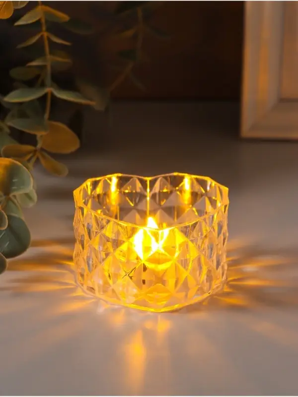 Светодиодная свеча LED - ночник RISALUX &laquo;В сердце&raquo;, от батареек 3&times;LR1130, прозрачный, 6.7&times;6.5&times;3.8 см