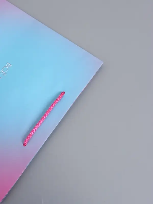 Пакет подарочный "Только начинается" ламинированный 26 х 12 х 32 см