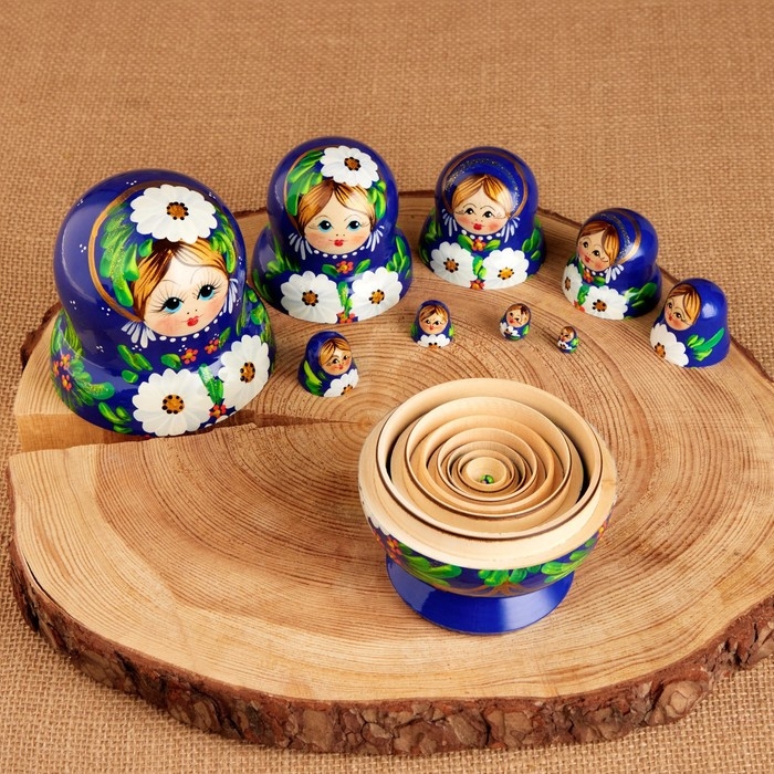 Матрёшка «Белые цветы», синее платье, 10 кукольная, 12 см Матрёшка «Белые цветы», синее платье, 10 кукольная, 12 см