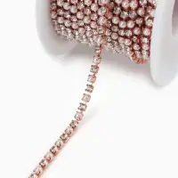 Цепь со стразами и жемчугом, металл, пластик, стекло, 2.5 мм, 9&plusmn;1 м, цвет розовое золото
