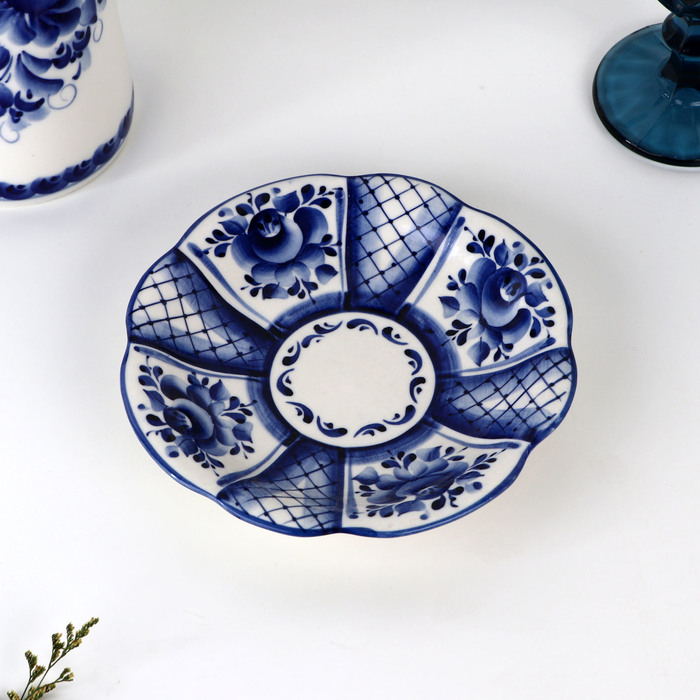 Блюдце «Надежа», 17х12х13,5 см, гжель Блюдце «Надежа», 17х12х13,5 см, гжель