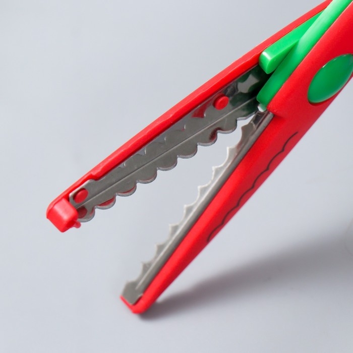 Ножницы рельефные "Цветик" (набор 4 шт) 13 см МИКС