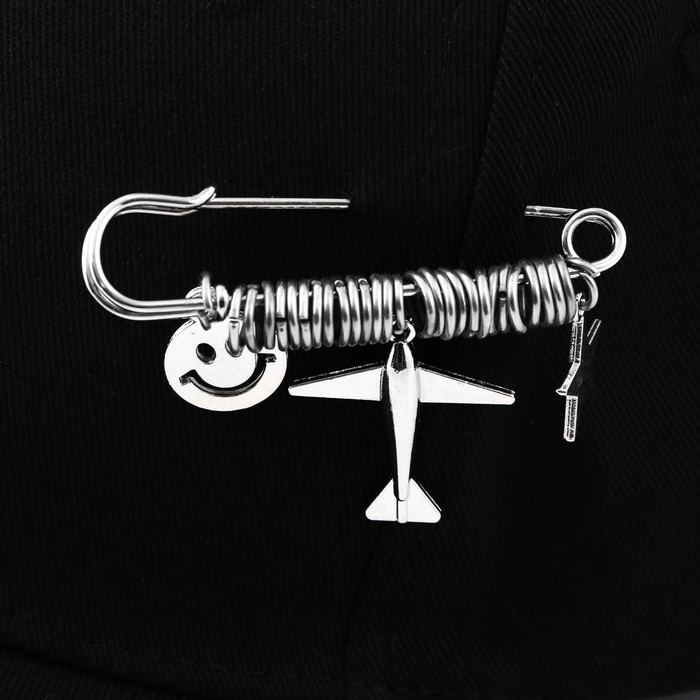 Кепка женская с кольцами, цвет чёрный, р-р 56