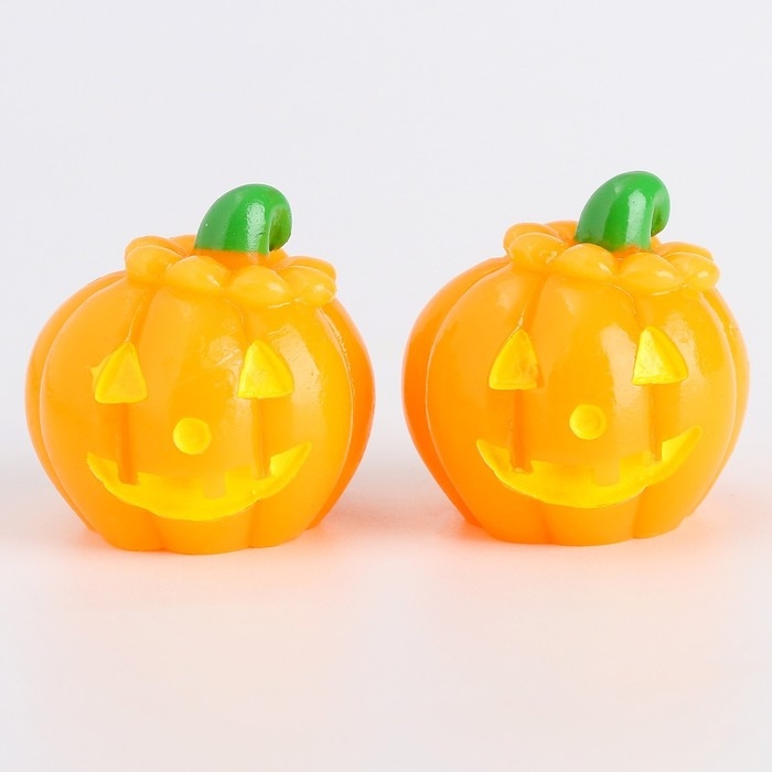 Миниатюра кукольная «Страшная тыква», набор 2 шт., размер 1 шт. — 2 × 2,2 × 2 см