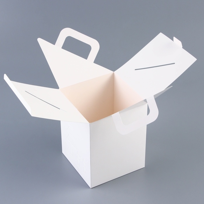 Коробка сборная подарочная, новогодняя упаковка, 14 х 14 х 18. Коробка сборная подарочная, новогодняя упаковка, 14 х 14 х 18.