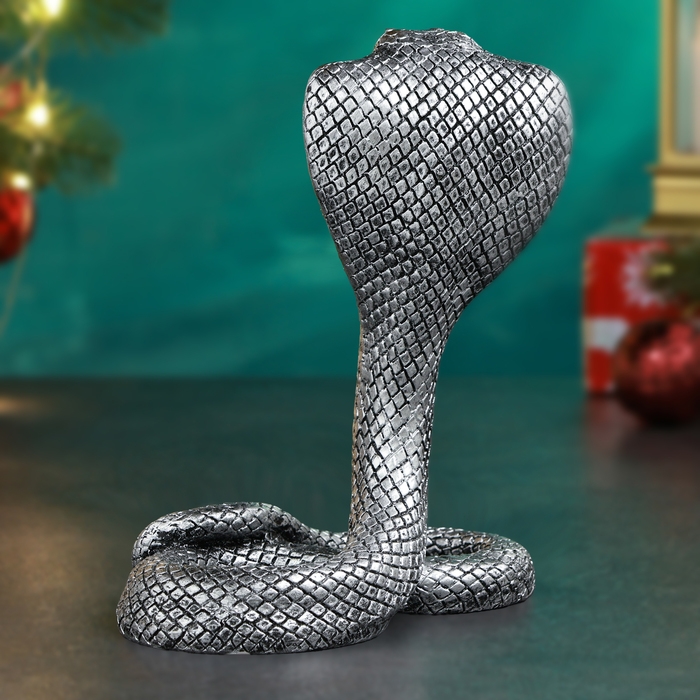 Фигура Фигура "Королевская кобра" серебро, 14х8х17см