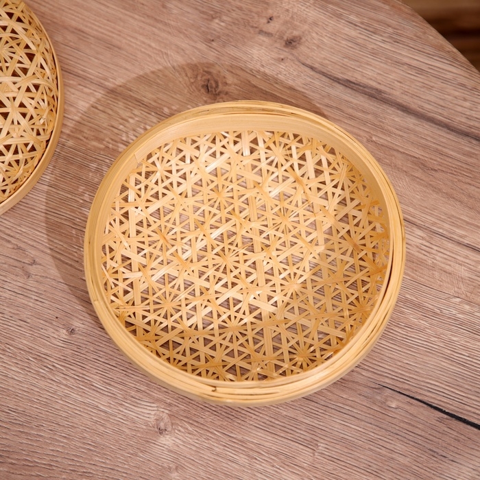 Шкатулка с крышкой плетёная, из бамбука 20х20х11 см Шкатулка с крышкой плетёная, из бамбука 20х20х11 см