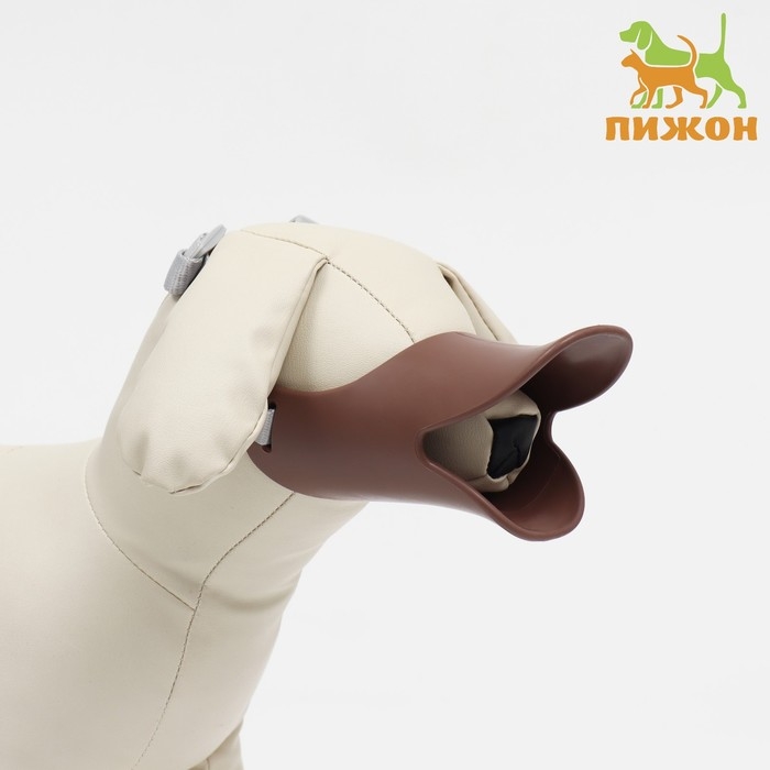 Намордник силиконовый фиксирующий, размер M (ОМ 15 см, ОШ 18-30 см), коричневый Намордник силиконовый фиксирующий, размер M (ОМ 15 см, ОШ 18-30 см), коричневый