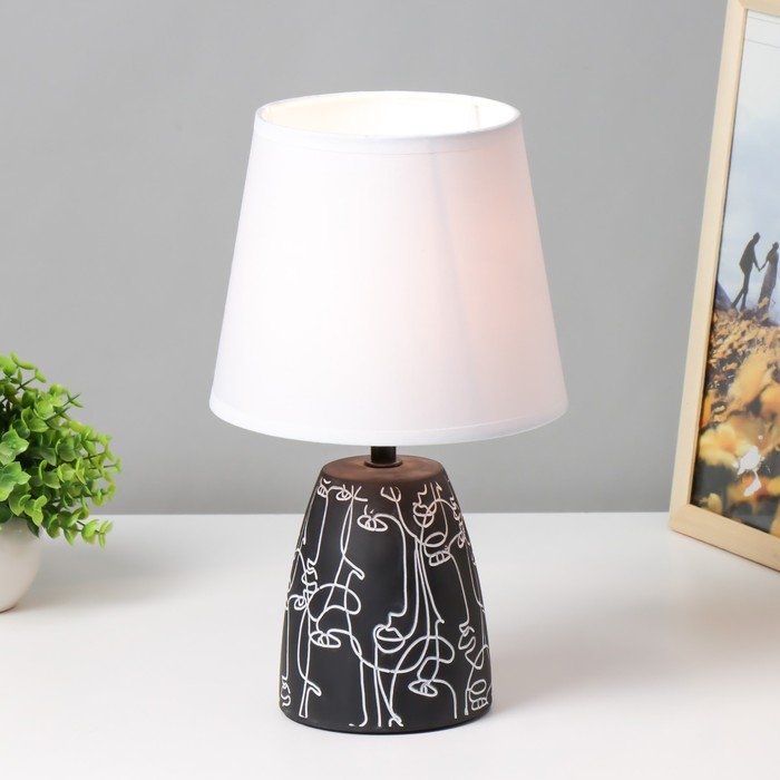 Настольная лампа Настольная лампа "Пабло" 1x40Вт E27 черно-белый 18х18х30 см RISALUX