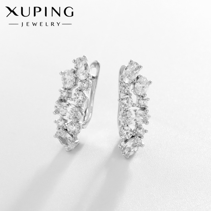 Серьги со стразами XUPING листья, цвет белый в серебре Серьги со стразами XUPING листья, цвет белый в серебре