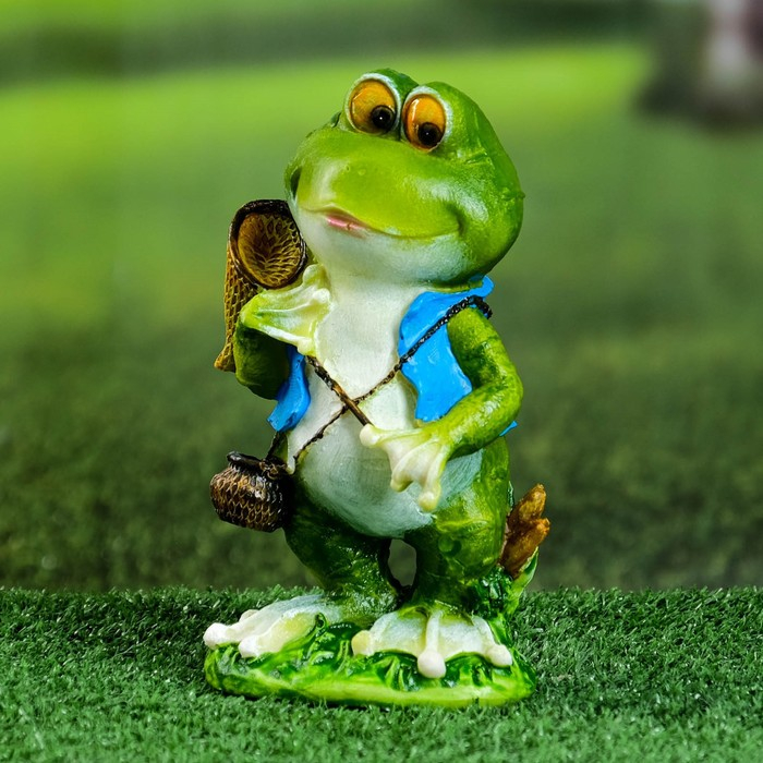 Садовая фигура  Садовая фигура "Лягушка путешественница" 20х11х8см