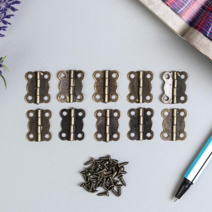 Петля накладная фигурная угол открывания 180 градусов + гвозд. набор 10 шт 2х1,7 см Петля накладная фигурная угол открывания 180 градусов + гвозд. набор 10 шт 2х1,7 см