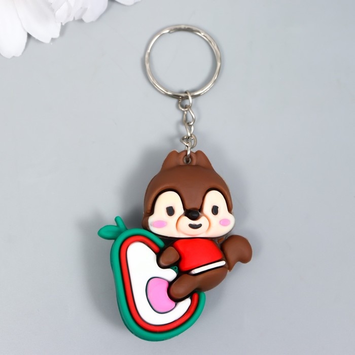 Брелок резина Брелок резина "Белочка на авокадо" МИКС 1,6х4,3х5,2 см