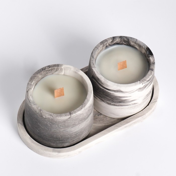 Свеча в бетоне на подставке  Свеча в бетоне на подставке "Лофт", соевый воск, деревянный фитиль, черно-белая