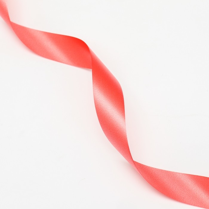 Лента для декора и подарков, красная, 2 см х 45 м Лента для декора и подарков, красная, 2 см х 45 м