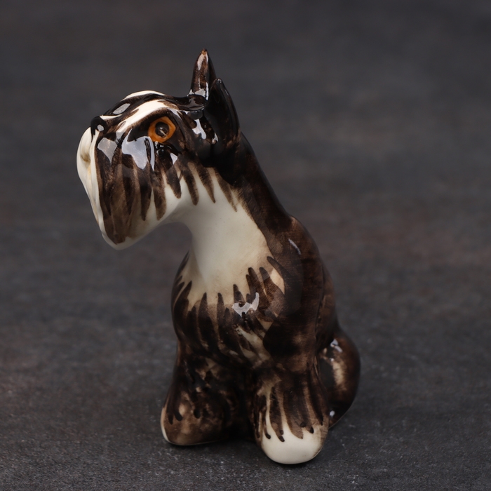 Статуэтка фарфоровая  Статуэтка фарфоровая "Миттельшнауцер черно-белый", 8 см, авторская роспись