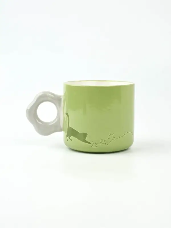 Кружка новогодняя керамическая &laquo;Новогодние радости&raquo;, 320 мл, ручная работа