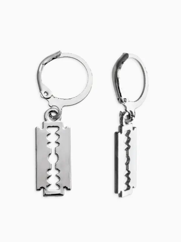 Серьги металл &laquo;Лезвие&raquo;, цвет серебро