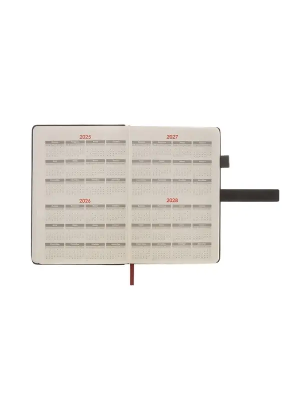 Ежедневник недатированный формат А5, с хлястиком, 80л, линия, пвх, Черный Ежедневник недатированный формат А5, с хлястиком, 80л, линия, пвх, Черный