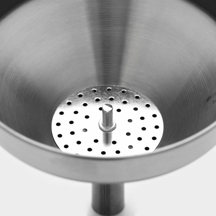 Воронка Magistro Steel, d=12,6 см, 201 сталь Воронка Magistro Steel, d=12,6 см, 201 сталь