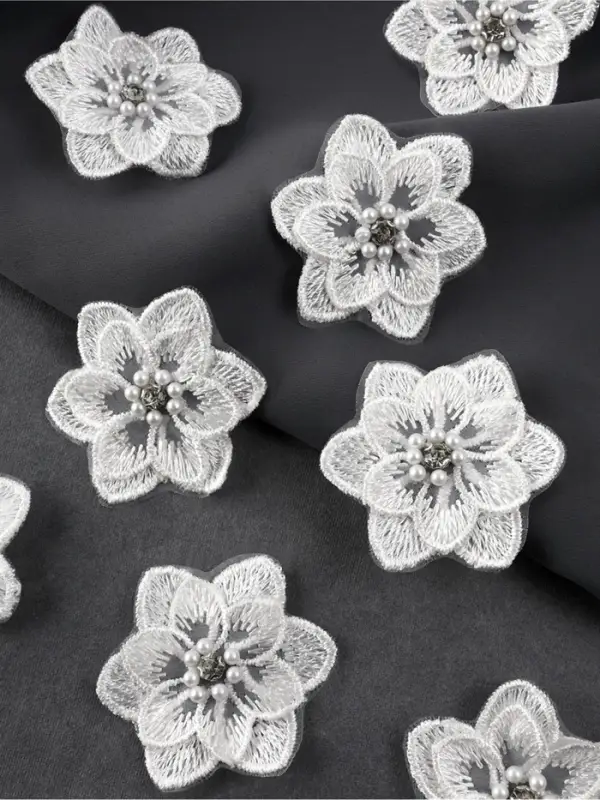 Аппликация для одежды &laquo;Цветок&raquo; текстильная, 5&times;5 см, 10 шт., белая