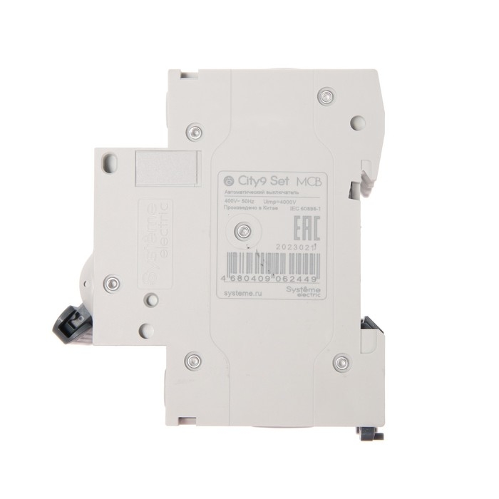 Автоматический выключатель SE City9 Set, С, 25 А, 3P, 4.5 kA, 400 В Автоматический выключатель SE City9 Set, С, 25 А, 3P, 4.5 kA, 400 В