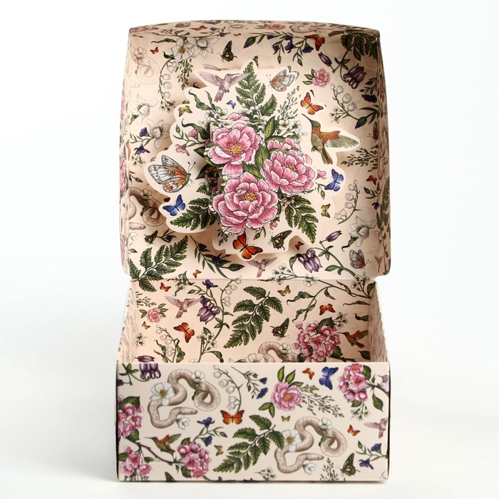 Подарочная коробка складная с 3Д For you, Принцессы, 15х15х7 см Подарочная коробка складная с 3Д For you, Принцессы, 15х15х7 см