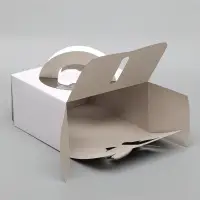 Коробка под торт без печати &laquo;Бабочка&raquo; 1 кг, белая, с ручками, 21&times;21&times;12 см