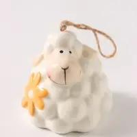 Колокольчик на ёлку &laquo;Барашек с ромашкой&raquo;, 6.8 см, керамика
