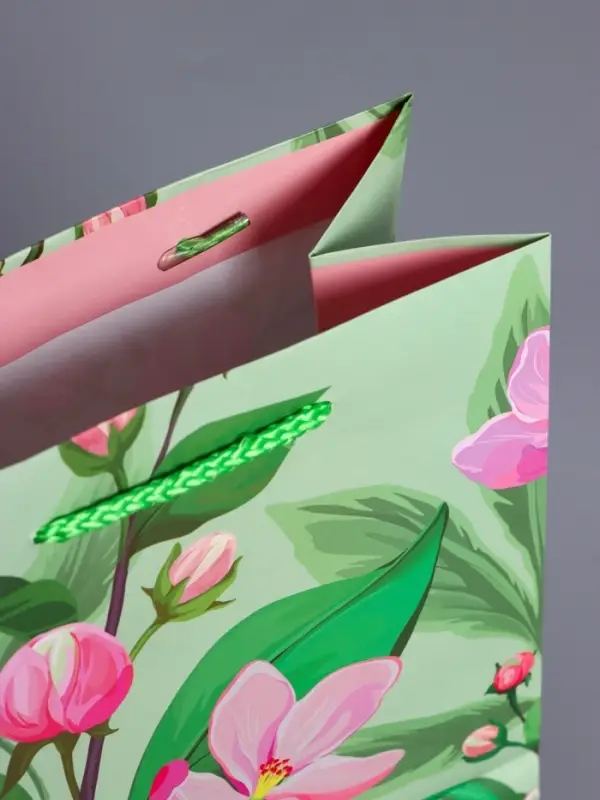 Пакет подарочный "Весеннее признание" ламинированный 18 х 22,3 х 10 см