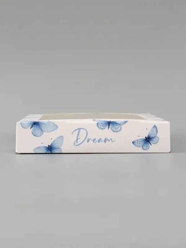 Коробка подарочная с окном &laquo;Мечты&raquo;, 20&times;20&times;4 см, самосборная