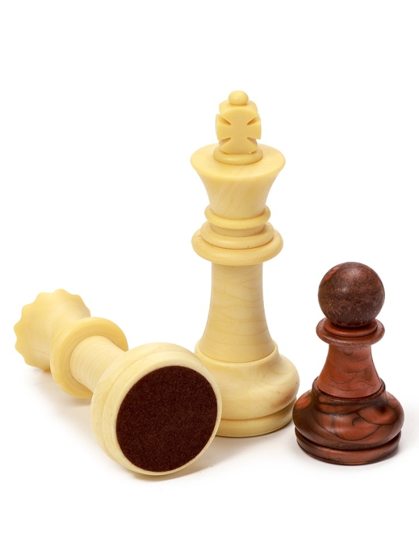Шахматы 36 х 31 см, король h-7.2 см, пешка h-4 см Шахматы 36 х 31 см, король h-7.2 см, пешка h-4 см