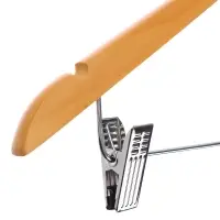 Вешалка для одежды тм VETTA, 45см деревянная с зажимами, хром, цвет светлое дерево