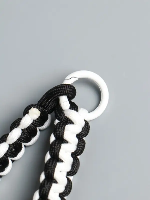 Брелок на карабине Брелок на карабине "Паракорд" шнур 0,5 см чёрно-белый 14,5х1,8х0,8 см