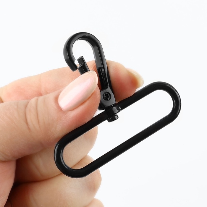 Карабин металлический, 49 х 57 мм / 50 х 3.5 мм, 5 шт, цвет чёрный матовый Карабин металлический, 49 х 57 мм / 50 х 3.5 мм, 5 шт, цвет чёрный матовый