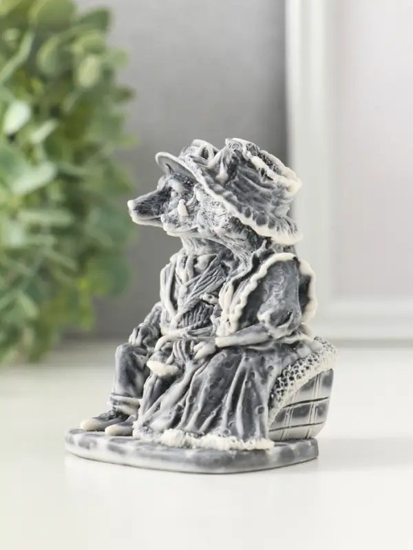 Сувенир Сувенир "Лисы - Пара на диване" 8,3 см