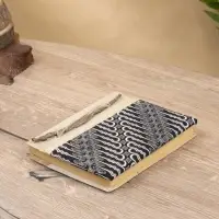 Блокнотик "Экзотика" 48 листов, 14х18х2 см, цв. чёрно-белый Блокнотик "Экзотика" 48 листов, 14х18х2 см, цв. чёрно-белый