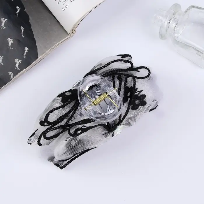 Крабик для волос «Школьница», 12×9 см, серый в цветочек Крабик для волос «Школьница», 12×9 см, серый в цветочек