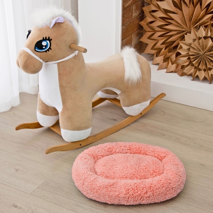 Лежанка для собак и кошек «Уют», мягкий мех, 45 х 35 х 11 см, розовая Лежанка для собак и кошек «Уют», мягкий мех, 45 х 35 х 11 см, розовая