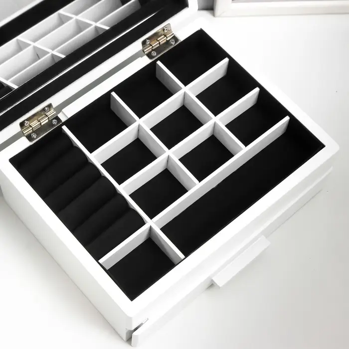 Шкатулка для украшений &laquo;Белоснежная&raquo;, дерево, 9&times;16&times;21 см