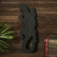 Панно настенное дерево "Геккон черный с красным узором" 1х11х30 см