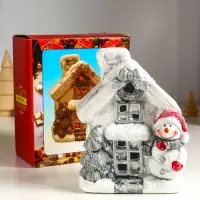 Сувенир керамика свет "Снеговичок у домика" 11,5х7,5х15,5 см Сувенир керамика свет "Снеговичок у домика" 11,5х7,5х15,5 см