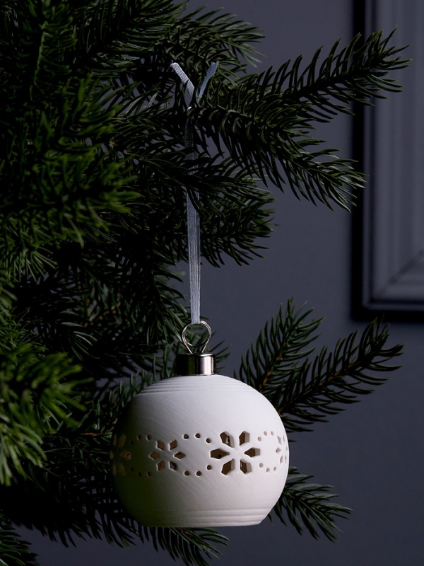 Елочный шар Елочный шар "Орнаменты" 6.9х6.9х5.9 см, 1 LED, LR44x3(в компл.), свечение тёплое белое
