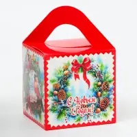 Подарочная коробка Новогодняя Кубик большой «Еловый Венок» 12×12×12 см
