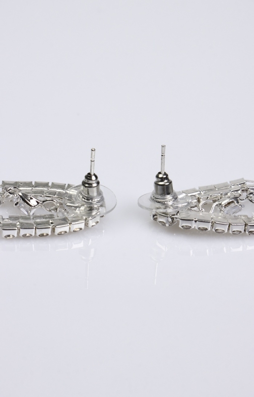 Серьги висячие со стразами «Водопад» гроздь, цвет белый в серебре Серьги висячие со стразами «Водопад» гроздь, цвет белый в серебре