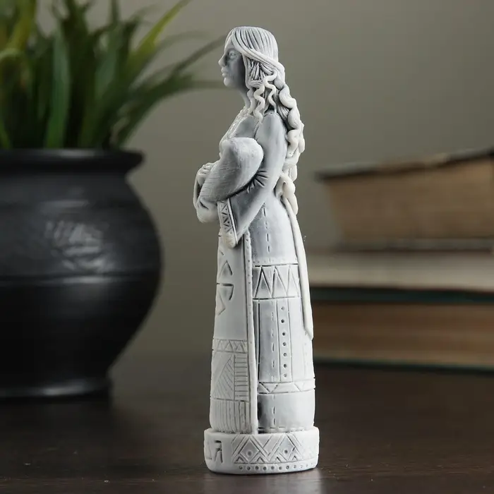 Фигурка &laquo;Лада&raquo;, мраморная крошка, 12 см