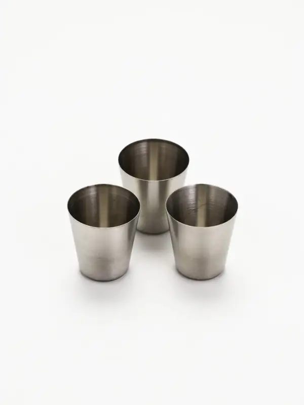 Стопки в чехле &laquo;Мужчина с большой буквы М&raquo;: нержавеющая сталь, набор 3 шт.&times;30 мл