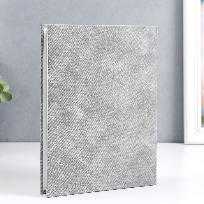 Фотоальбом на 200 фото 10х15 см Фотоальбом на 200 фото 10х15 см "Классика" золотые линии МИКС 23,5х18,5х5,5 см