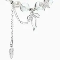 Браслет с подвесками &laquo;Сахарный. Перо и бант&raquo;, d=6 см, шар №10/8, белый радужный в серебре