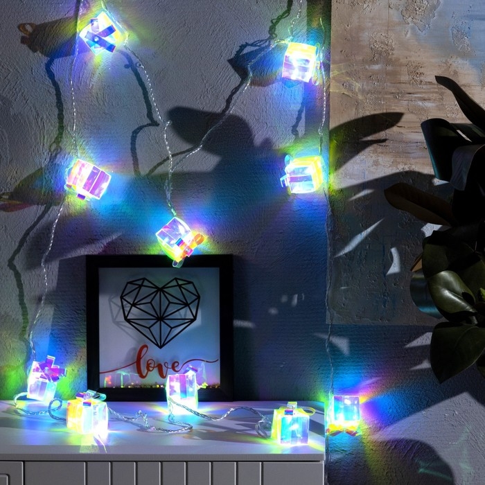 Гирлянда «Нить» 2.5 м с насадками «Подарки», IP20, прозрачная нить, 10 LED, свечение белое, 220 В Гирлянда «Нить» 2.5 м с насадками «Подарки», IP20, прозрачная нить, 10 LED, свечение белое, 220 В